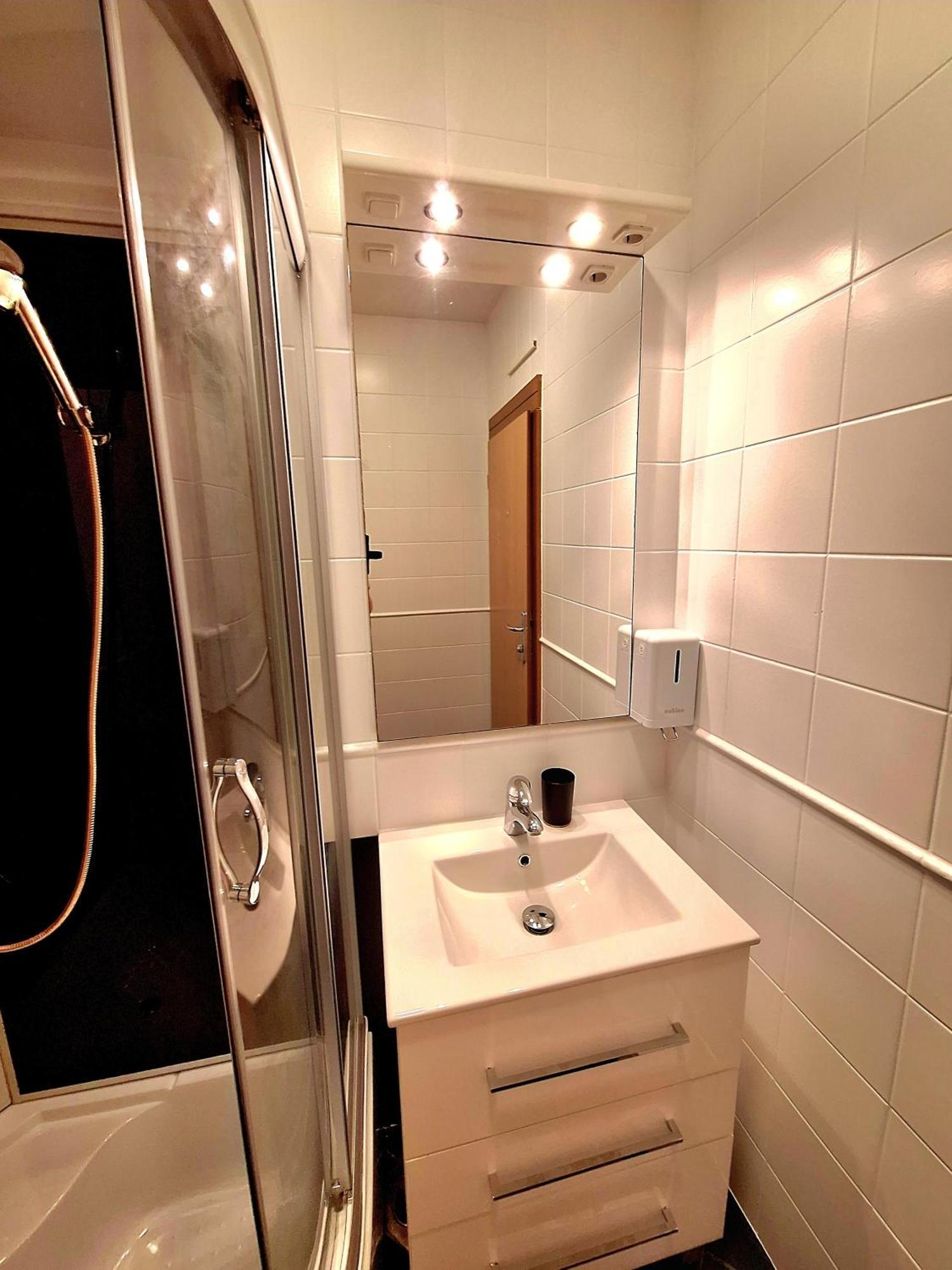 Apartments Midnight City Дубровник Екстериор снимка