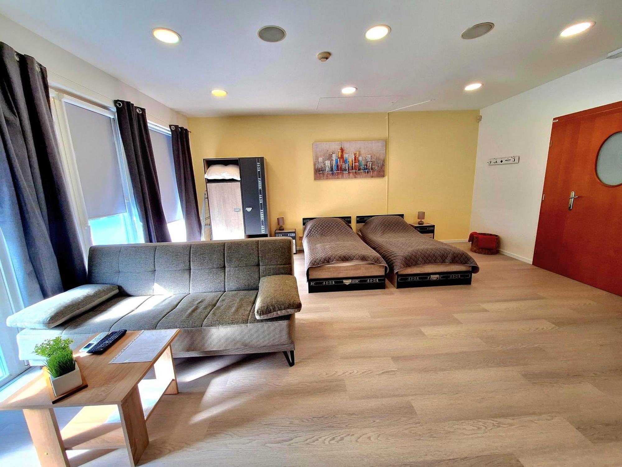 Apartments Midnight City Дубровник Екстериор снимка