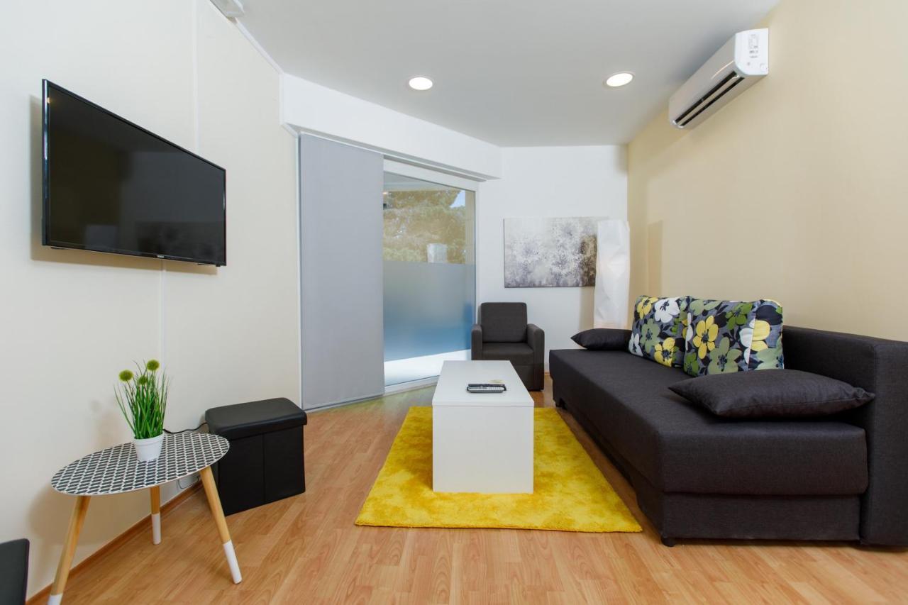 Apartments Midnight City Дубровник Екстериор снимка